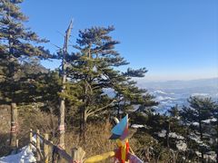 -九鼎铁刹山风景区