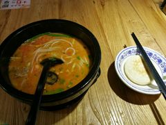 -蒙自源过桥米线(红谷滩万达店)