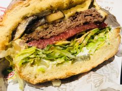 -The Habit Burger Grill 哈比特汉堡(复兴soho店)