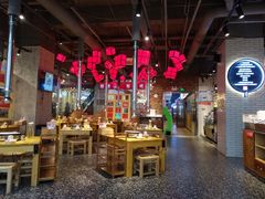 大堂-么肆烤肉·中式自助·烤肉大排档(街道口季佳PAI店)