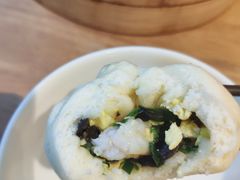 鲜虾韭菜三鲜包-草包包子铺(宽厚里店)