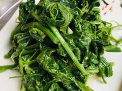 -清真·胖妈妈手抓餐厅(定西路长城宾馆店)