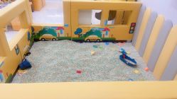 -菠萝树益智玩具体验馆(同成街华联店)