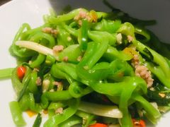-聚鑫朋酸菜肥肠(文艺路口店)
