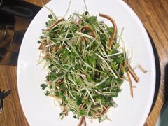 豆皮拌萝卜苗-聚缘堂·海鲜私房菜(松岭路店)