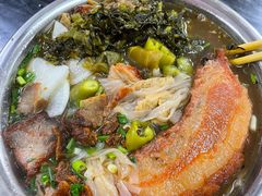 -肥佬良扣肉粉面店(梧州总店)