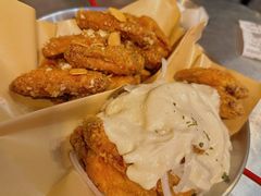 炸鸡一半一半-富乐满韩国正宗炸鸡韩国料理(虹泉路店)