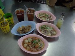 -榮泰米粉湯(Left Shop)