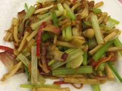 -东馆和天下特色餐饮(工农店)