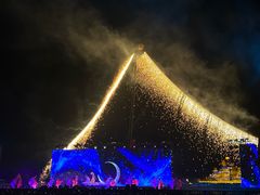 -泰达航母主题公园