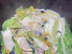 青椒紫苏锅-鲜潭蒸汽石锅鱼(五道口购物中心店)
