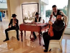 -亮马河饭店翠雅咖啡厅