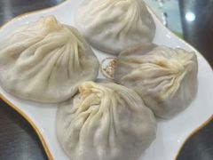 -笑来喜馄饨小笼工坊(通扬路店)