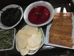 -红九格老火锅(三峡广场店)