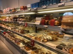 -绿姿鲜奶烘焙(朝晖店)