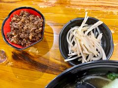 -丽虹云南过桥米线(兴工街店)