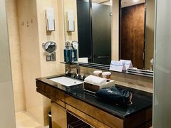 -广州天河希尔顿酒店