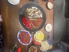 -萍姐火锅·公路夜市(武汉首店)