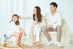 点击看大图 -时光纪亲子全家福照相馆(静安店母女写真父母纪念照)