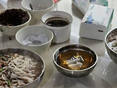 -正宗杨记普洱酸醋米线(总店)
