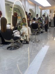 -吉艺心专业美发造型