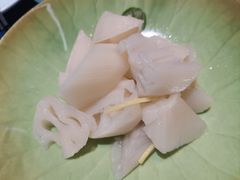 -湖畔鲁菜·二十年老字号餐厅(大明湖店)