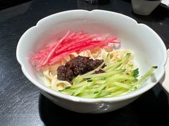 梅飞特色炸酱面-梅飞酒家(桑园路店)