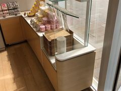 面包甜点陈列柜-好利来(抚顺万达店)