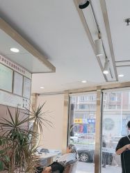 -一東造型烫发染发