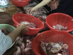 -标记美食新鲜猪杂(兴南大道店)