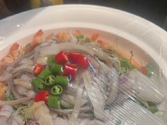 -帅巴人舅母子腊蹄民俗村