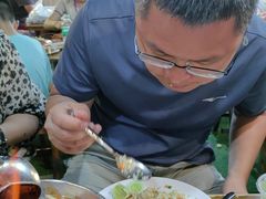 -席娜卡琳火车铁道夜市