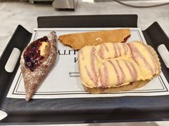 -HOT CRUSH趁热集合·现烤面包(上海环球港店)