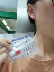 -花师傅专业穿耳洞