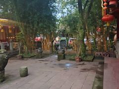 -土砂锅生态山庄·非遗砂锅雅鱼