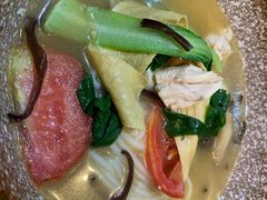 -蒙自源过桥米线(红谷滩万达店)