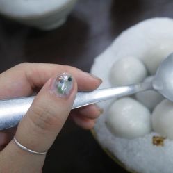 -媄甲诗美甲美睫