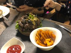 -HIGH FIVE哈福手工汉堡(桂林路店)