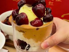 -满记甜品(优客百盛店)