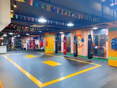 -臻元搏击格斗泰拳拳馆(港隆店)