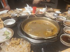 -顶顶汤火牛排火锅·经典铜锅涮肉