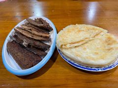烙饼卷带鱼-生活本该如此北京小馆(周庄嘉园店)