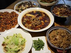 -小三峡食府(西五路店)