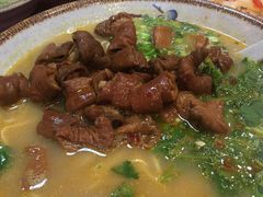 -金杨拉面王小吃面馆·牛三宝面·红烧牛肉粉