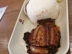 邱君扣肉饭-李先生牛肉面大王(上海站南广场店)