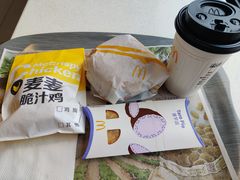 吉士汉堡包-麦当劳(铜锣湾店)