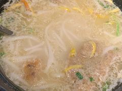 小锅米线-云海肴云南菜(浦江欢乐颂店)