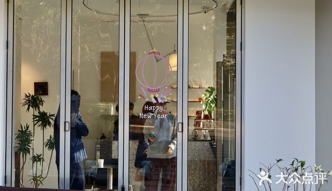 厦门探店|新店速递·镭射纯白色系SPAN🐰
