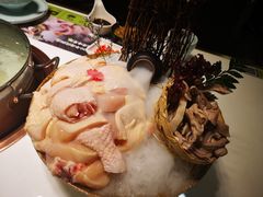 -洪氏嗨捞·猪肚鸡火锅(阳光天地店)