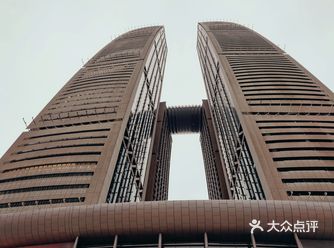 #来福士广场 朝天门，大重庆的标志性坐标，也是重庆最